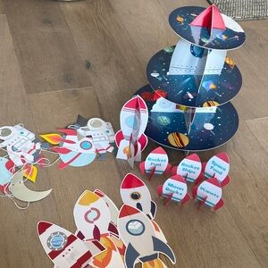 Space-Themed Cardboard Birthday Party Rocket Decorations Set